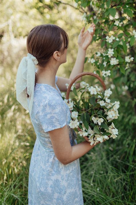 Profumo al gelsomino: i 10 migliori femminili e avvolgenti per la 